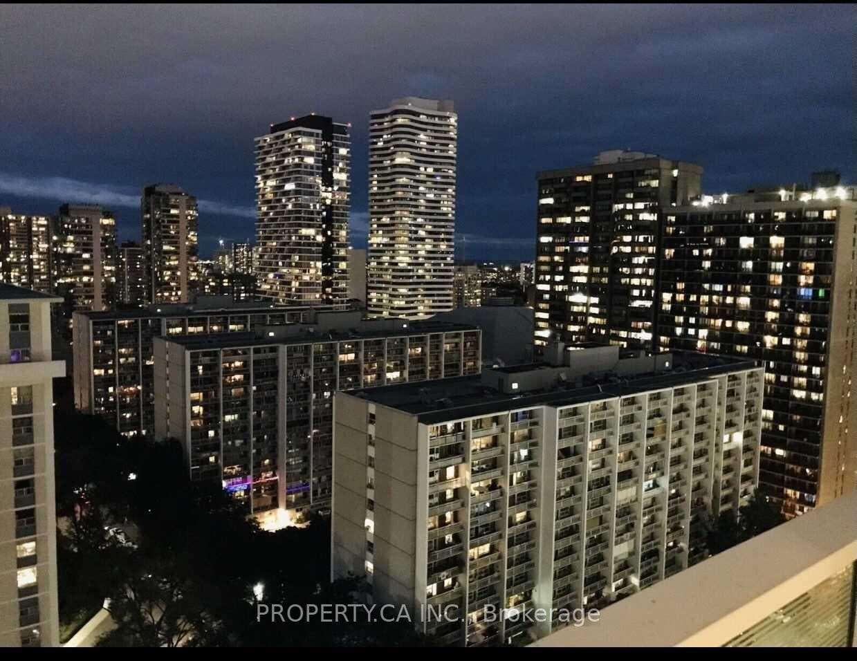 501 Yonge Street Unit 1706 photo 6