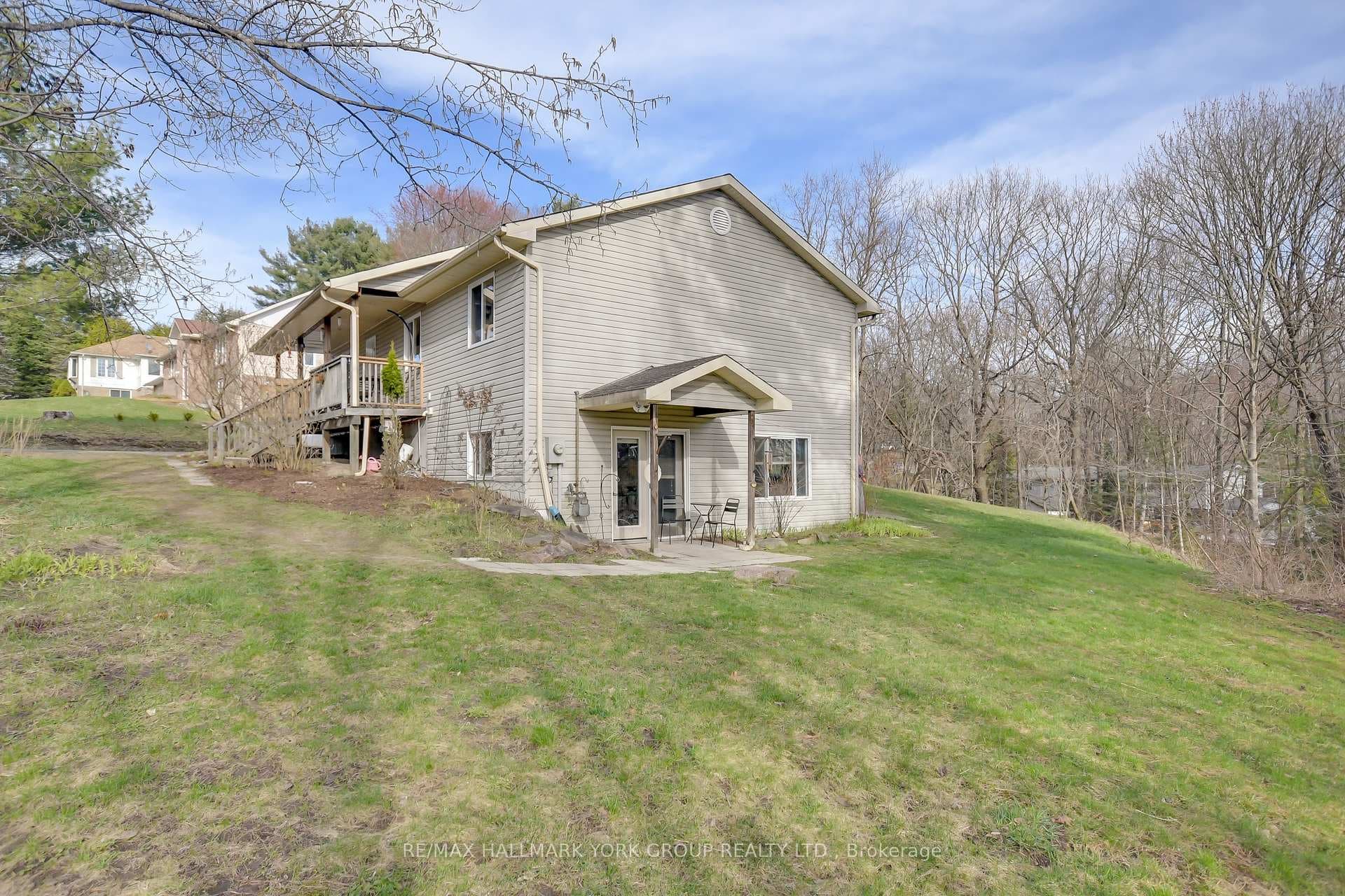 12 Catharine Crescent photo 30