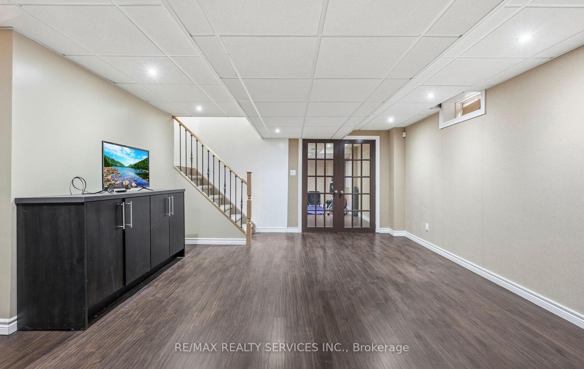 5 Thornbush Boulevard photo 42