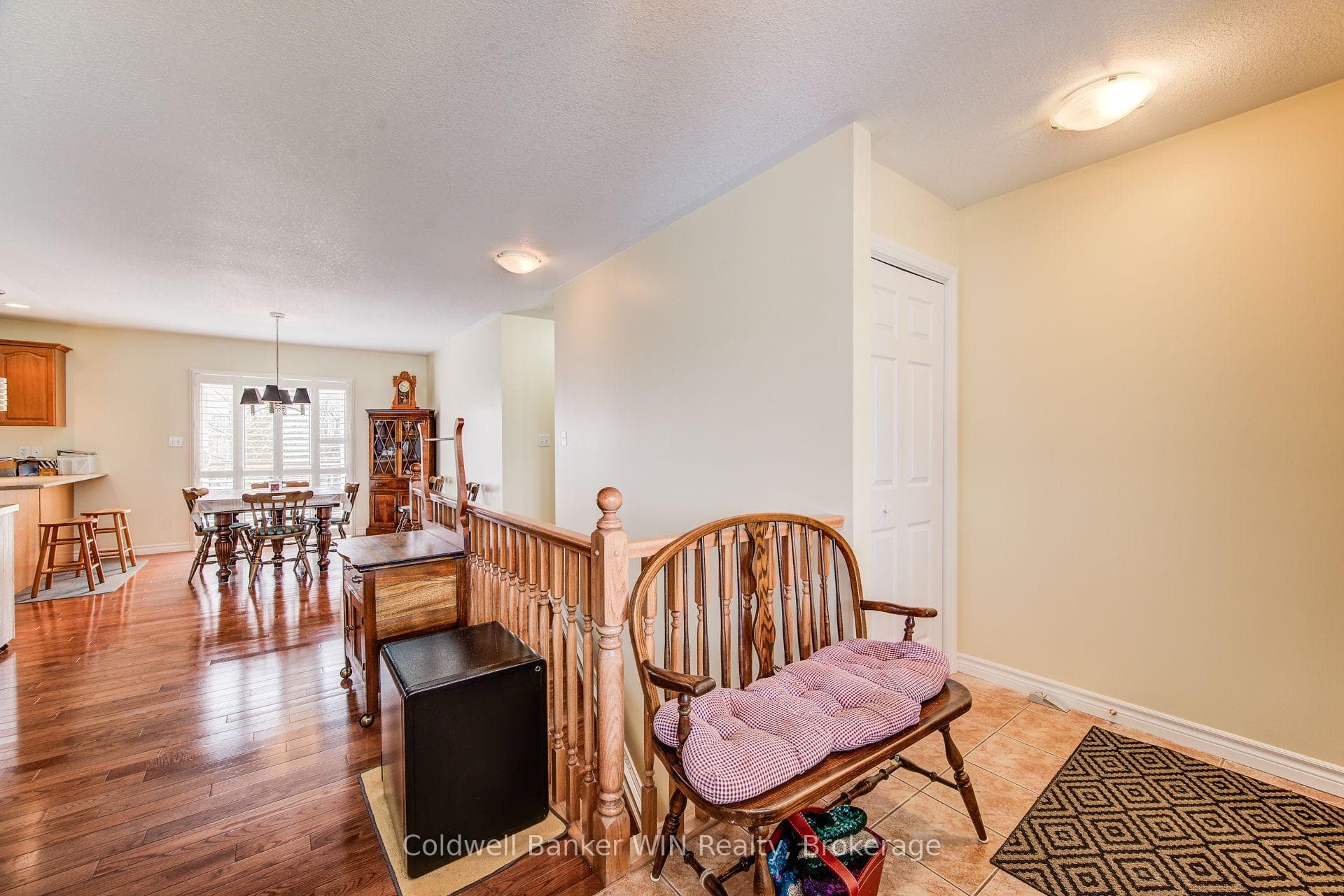 190 Sarah Road photo 5