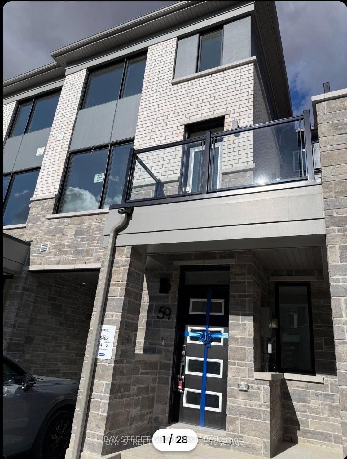 59 Pearen Lane photo 1