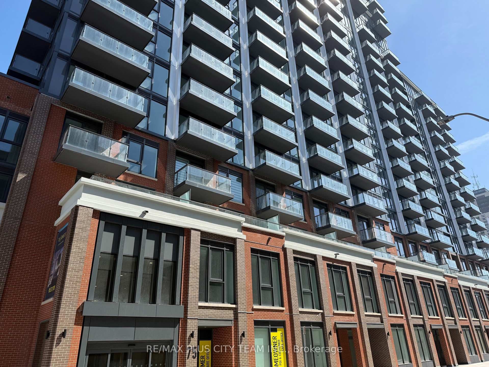 75 James Street Unit 1402 photo 2