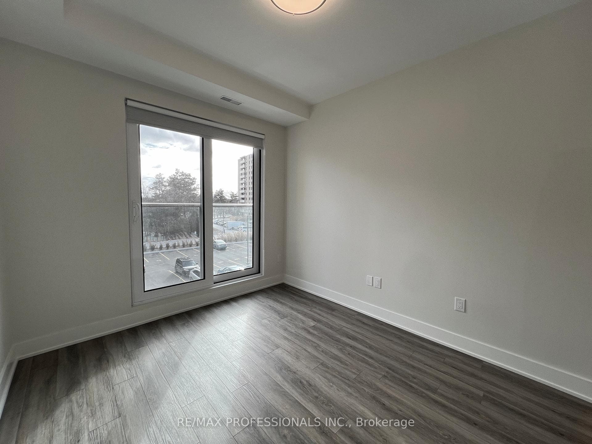 62 Dixfield Drive Unit 123 photo 24