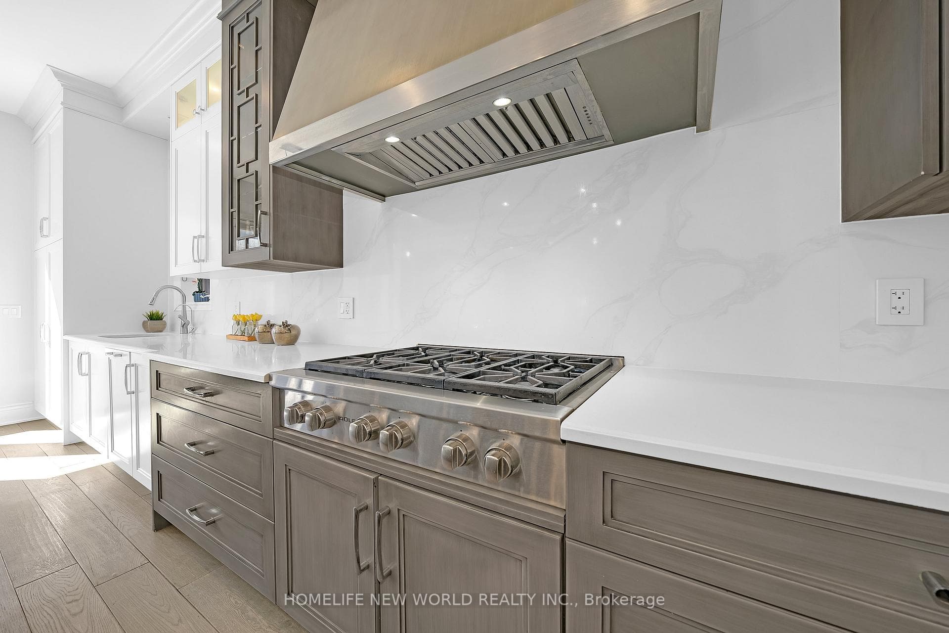 20 Planet Street photo 10