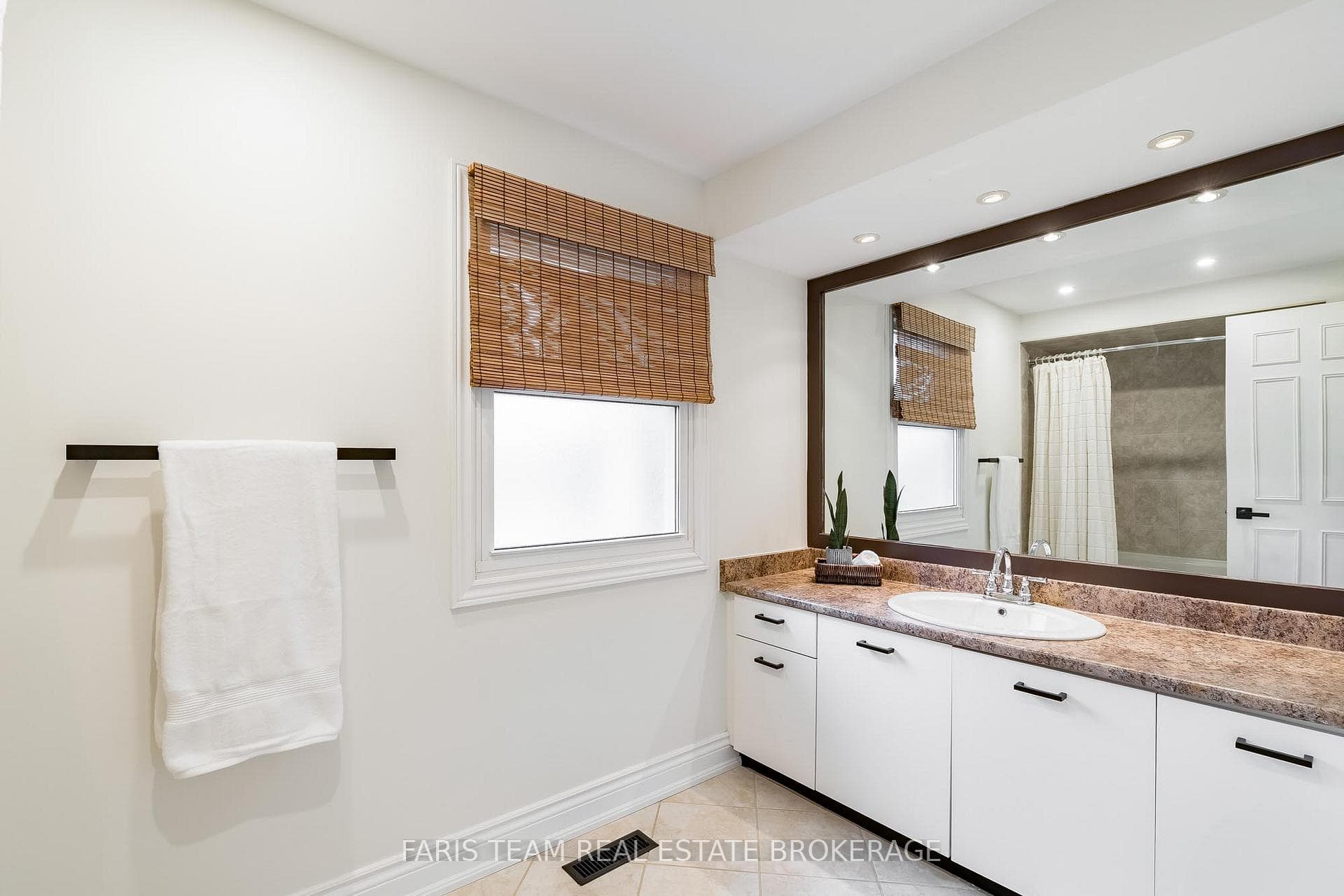81 Hutchinson Drive photo 36
