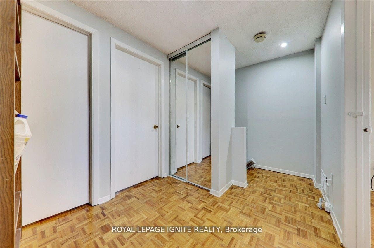 9 Pilkey Crescent photo 7