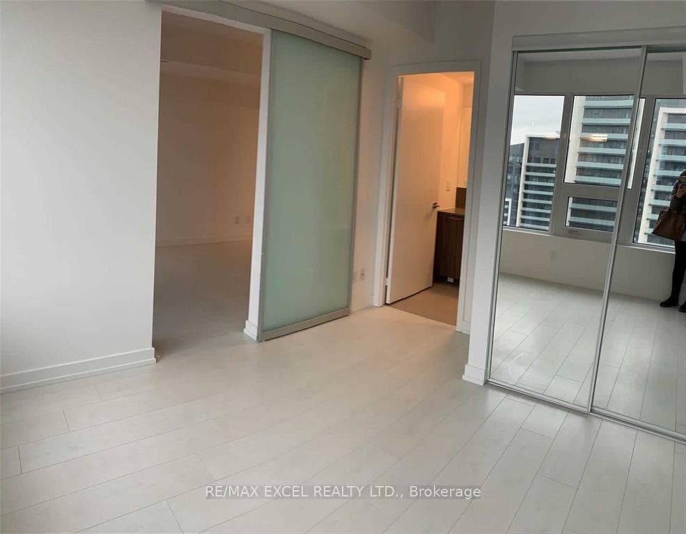 19 Western Battery Road Unit 3303 photo 12