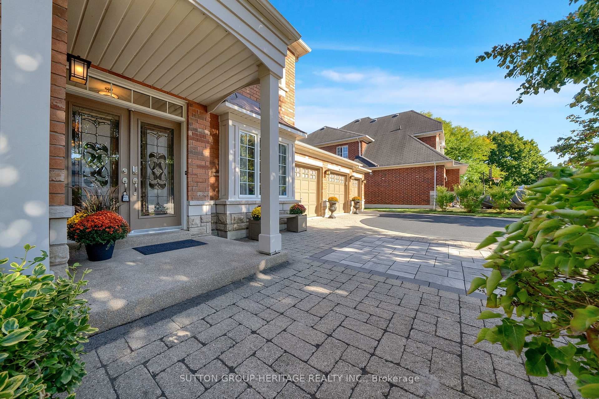 102 Kennett Drive photo 2