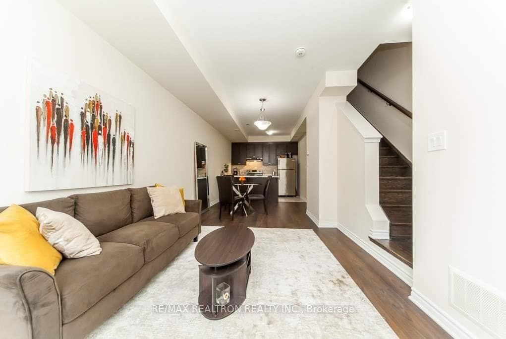 25 Heron Park Place Unit 18 photo 4