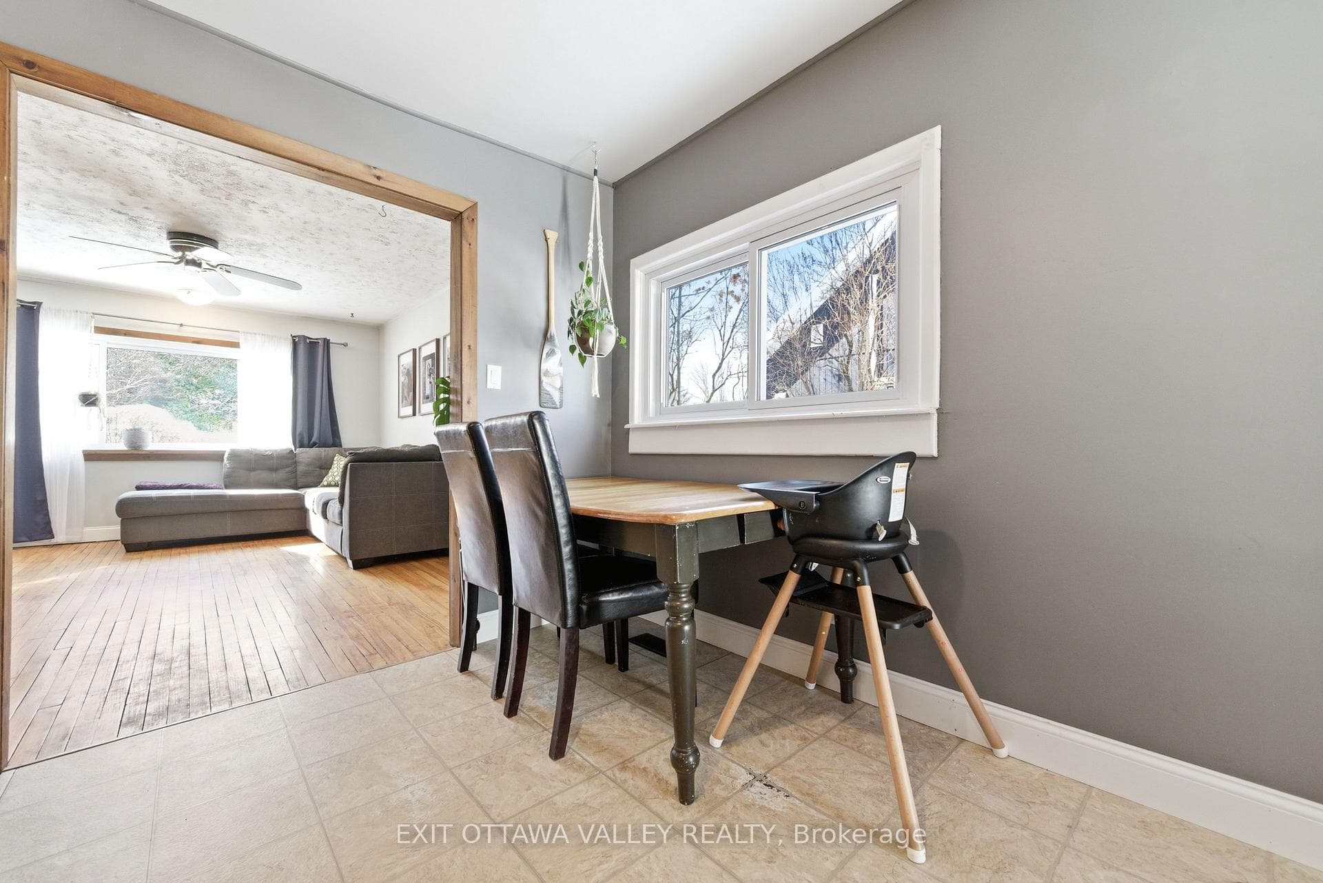 13 Spruce Crescent photo 15