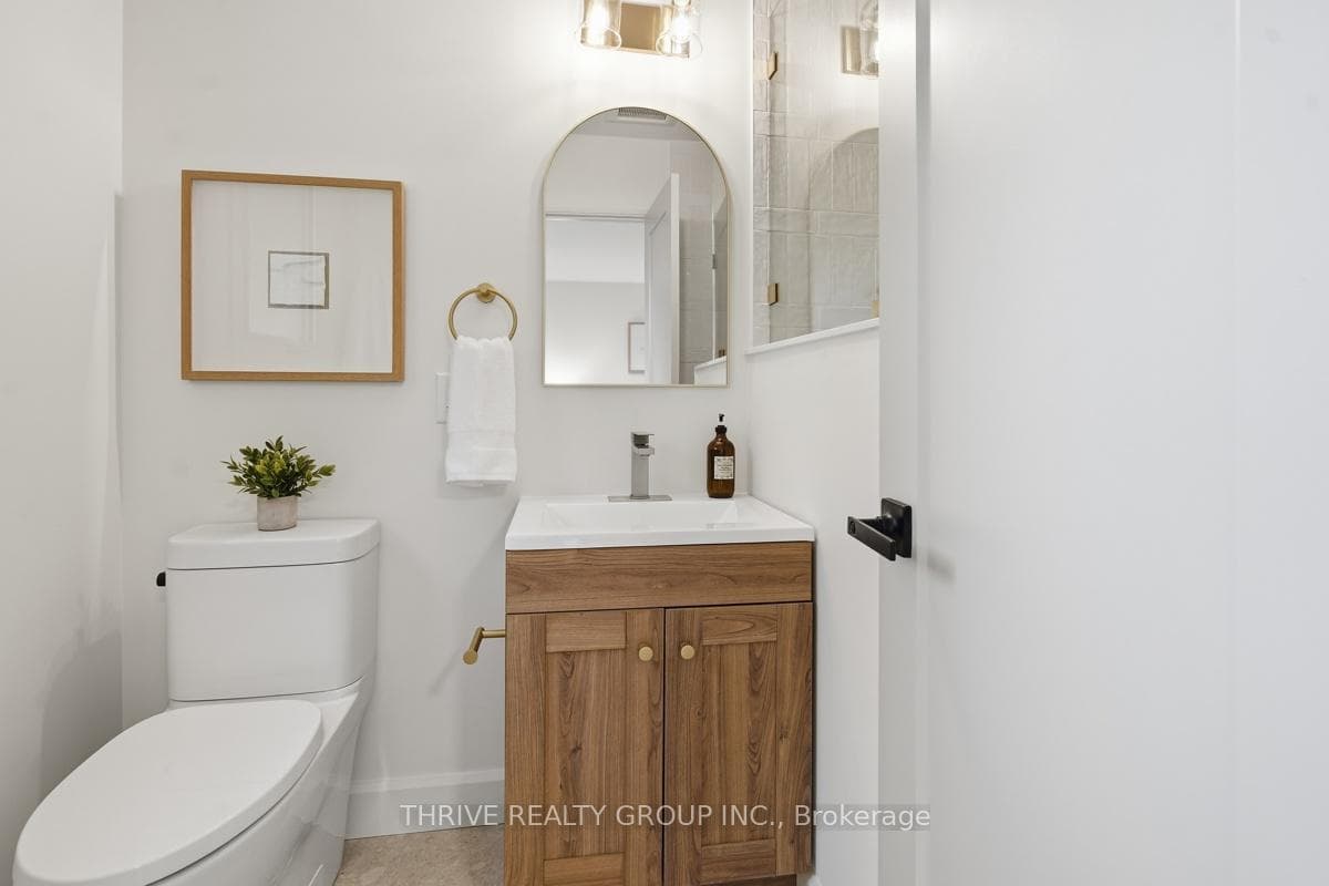 744 Barclay Road photo 23