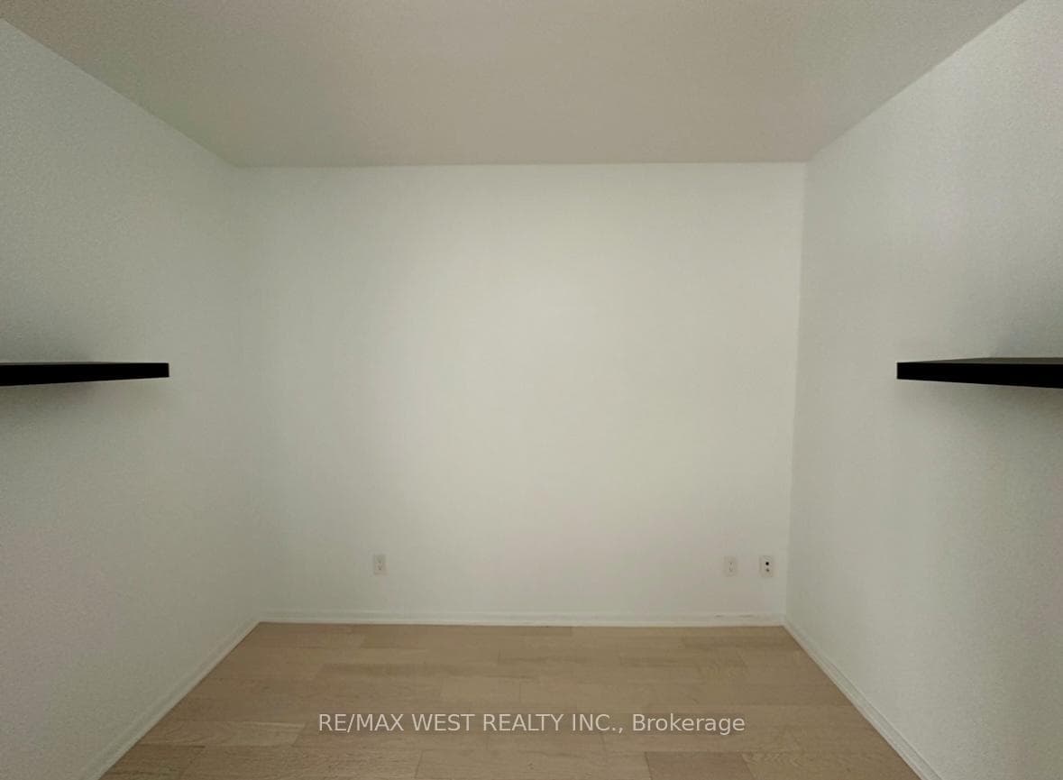 12 Bonnycastle Street Unit 702 photo 5