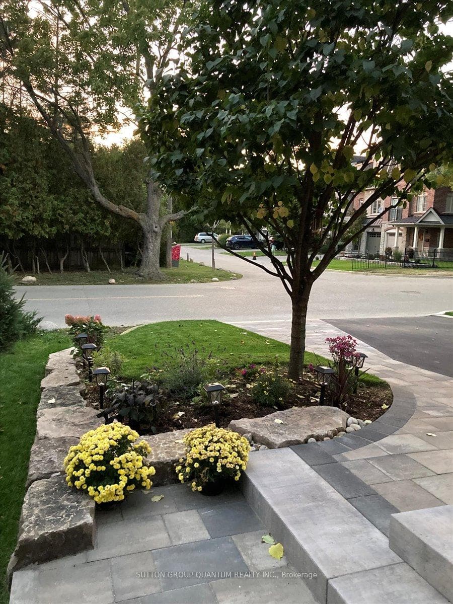 32 Harborn Road photo 50