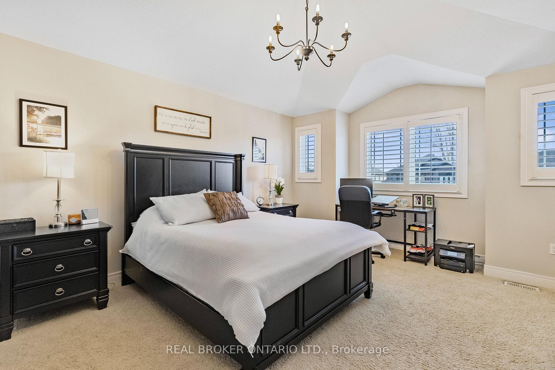 32 Hilborn Street photo 21