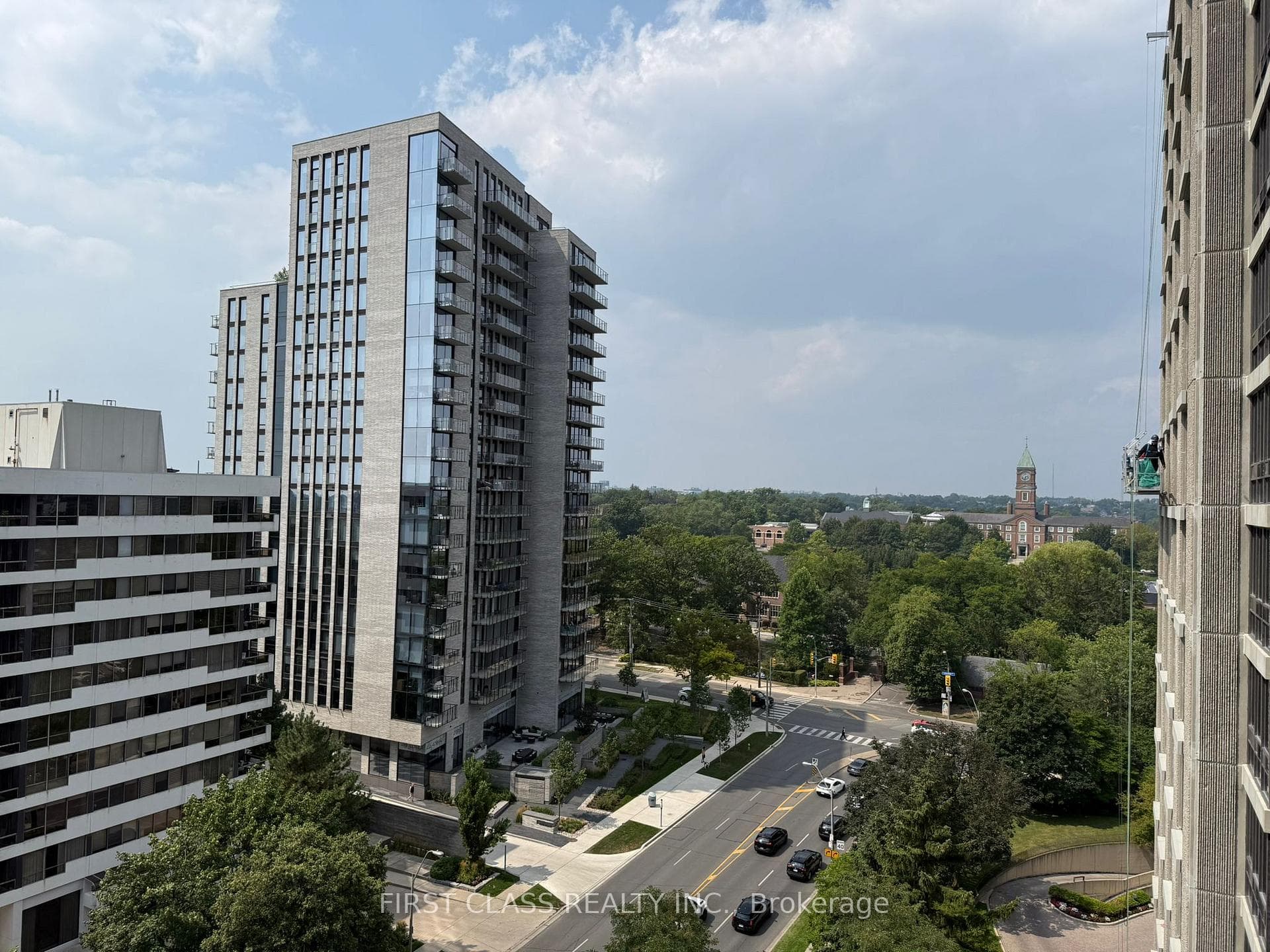 609 Avenue Road Unit 1109 photo 17