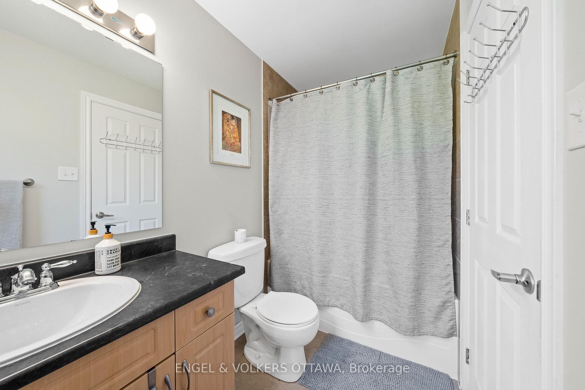 416 Vendevale Avenue photo 30