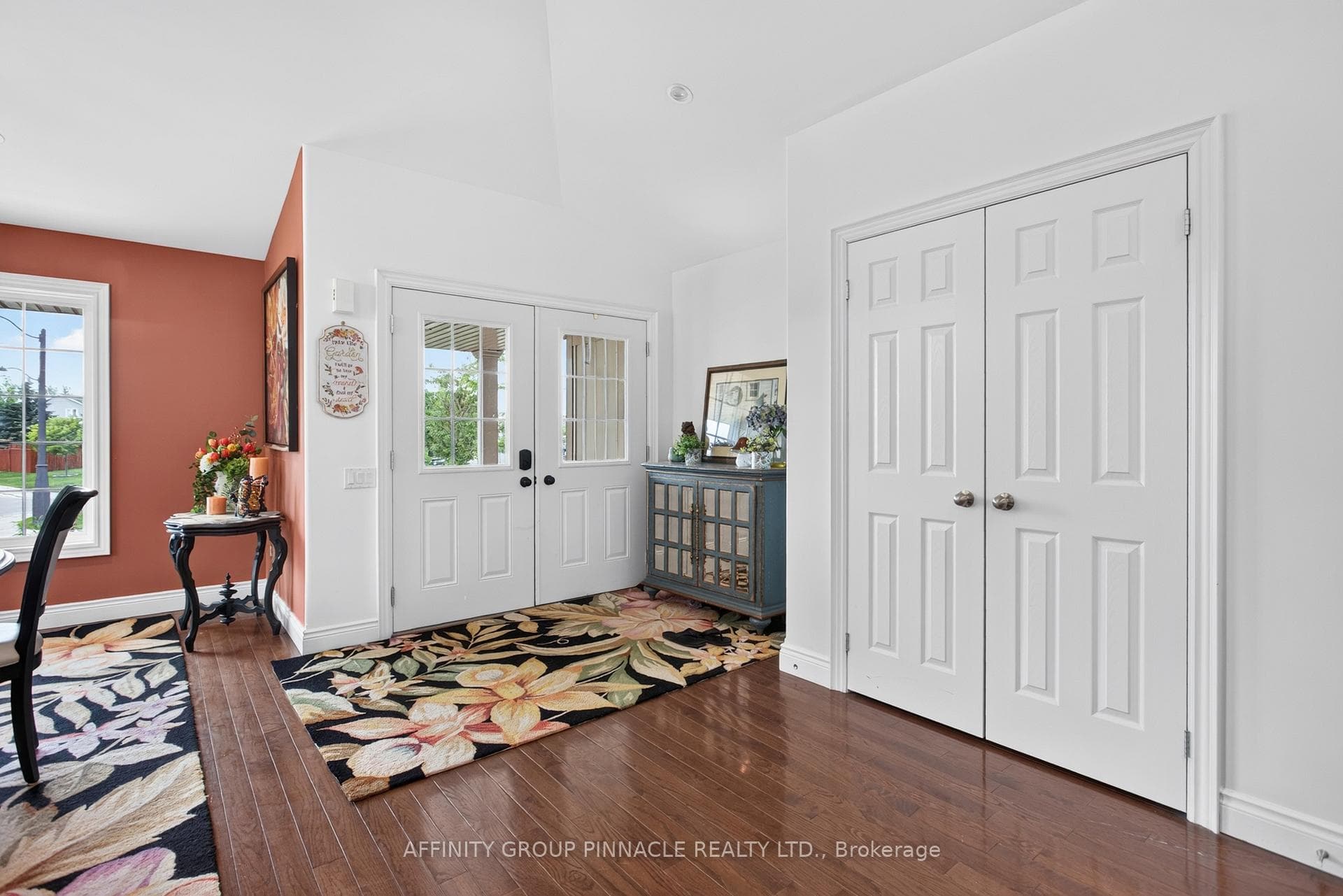 2 Fallingbrook Crescent photo 7