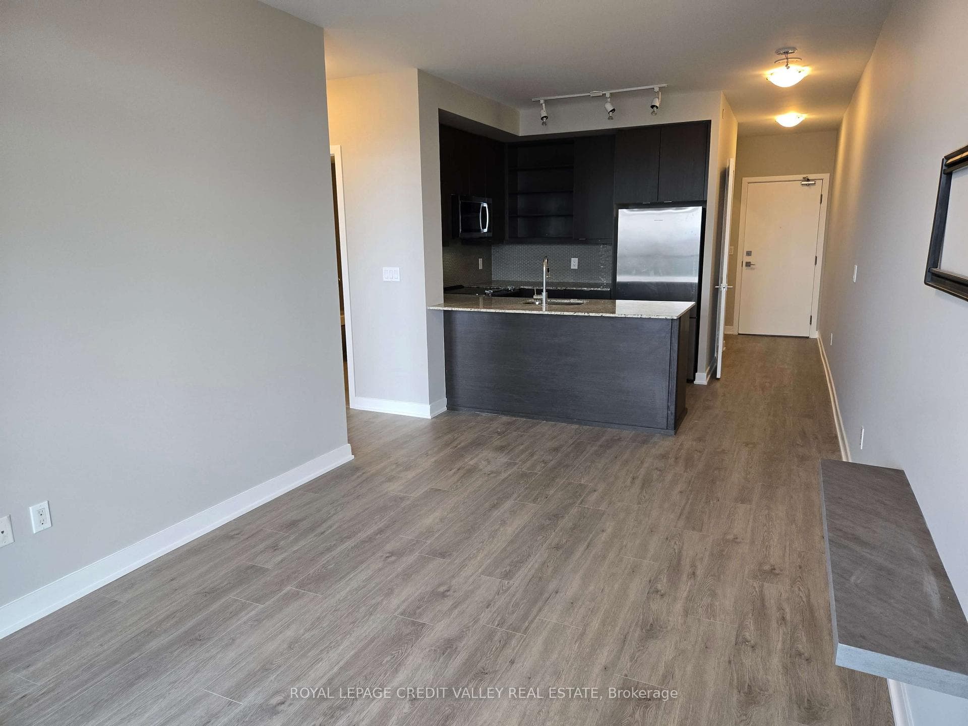 4633 Glen Erin Drive Unit 1211 photo 12