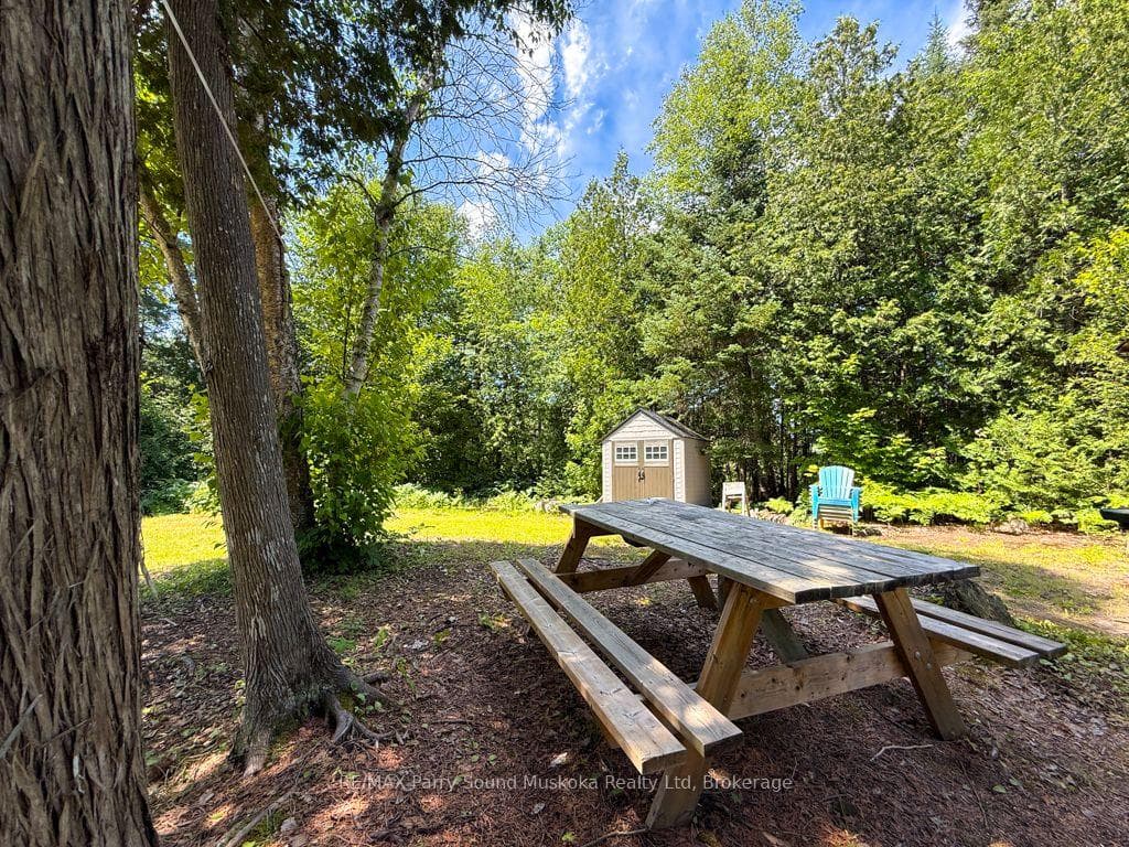 473 North Meadowcove Road photo 8