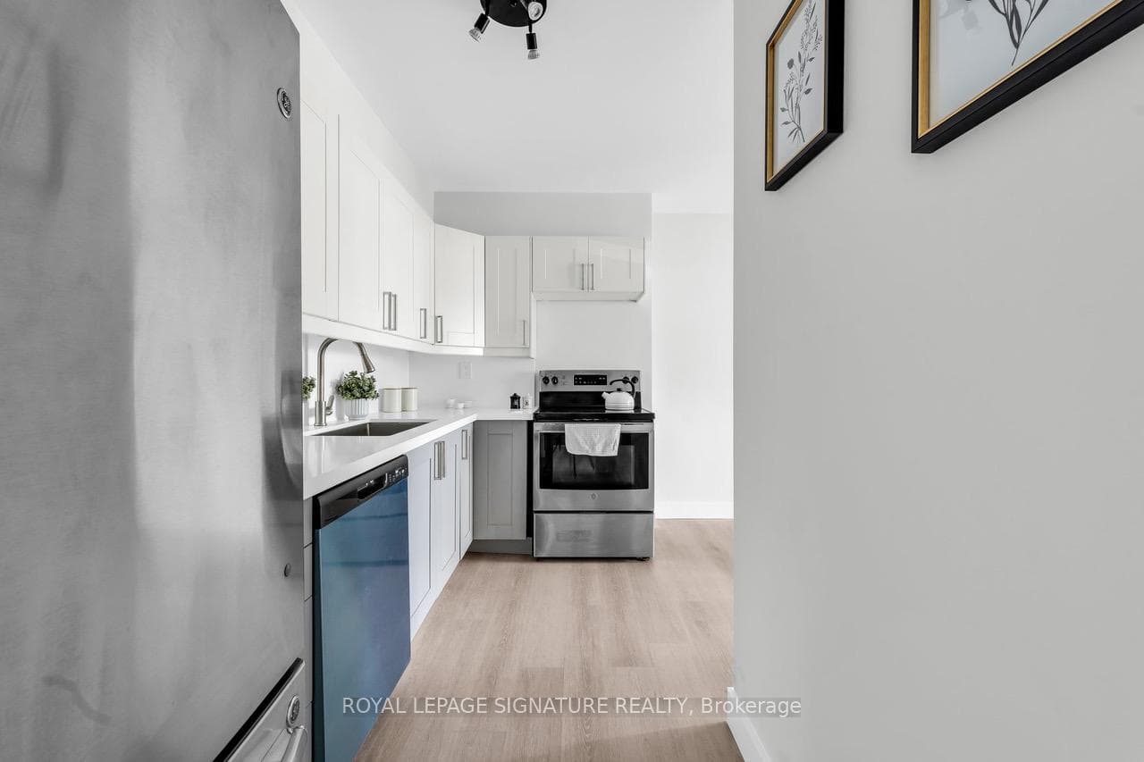 75 Emmett Avenue Unit 211 photo 17