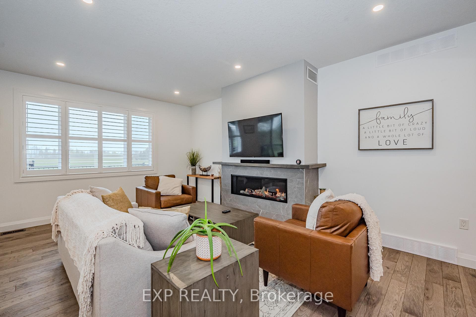 66 Rea Drive photo 5