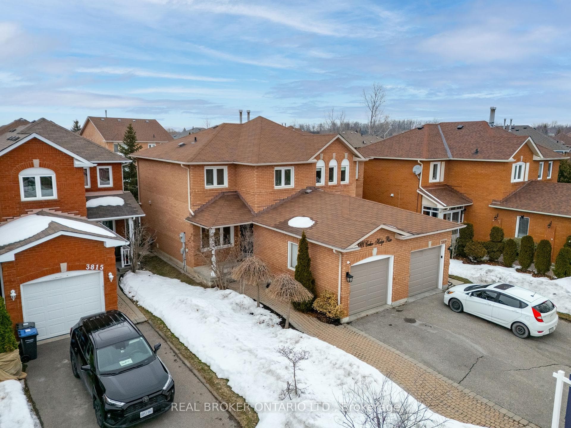 3811 Cedar Hedge Rise photo 45