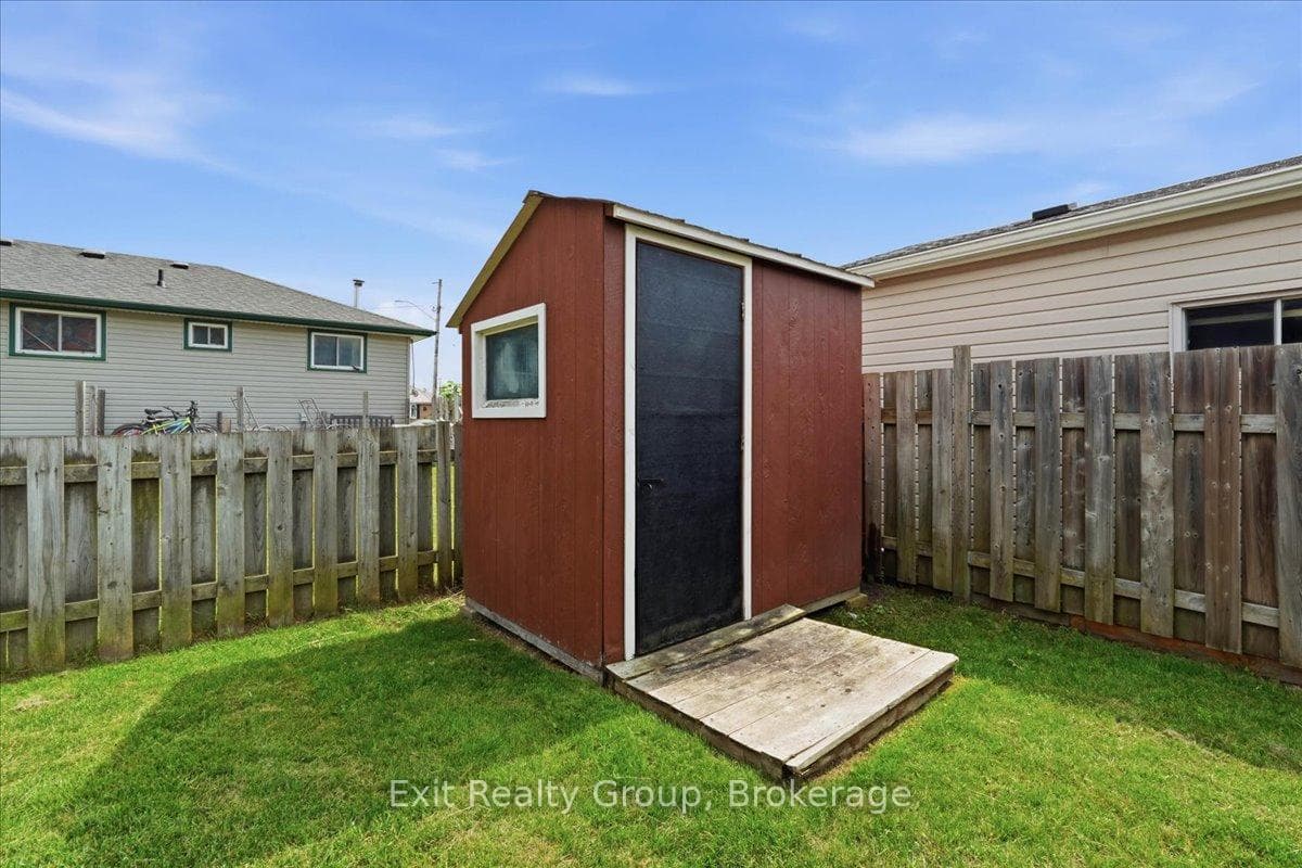 51 Sidney Road photo 36