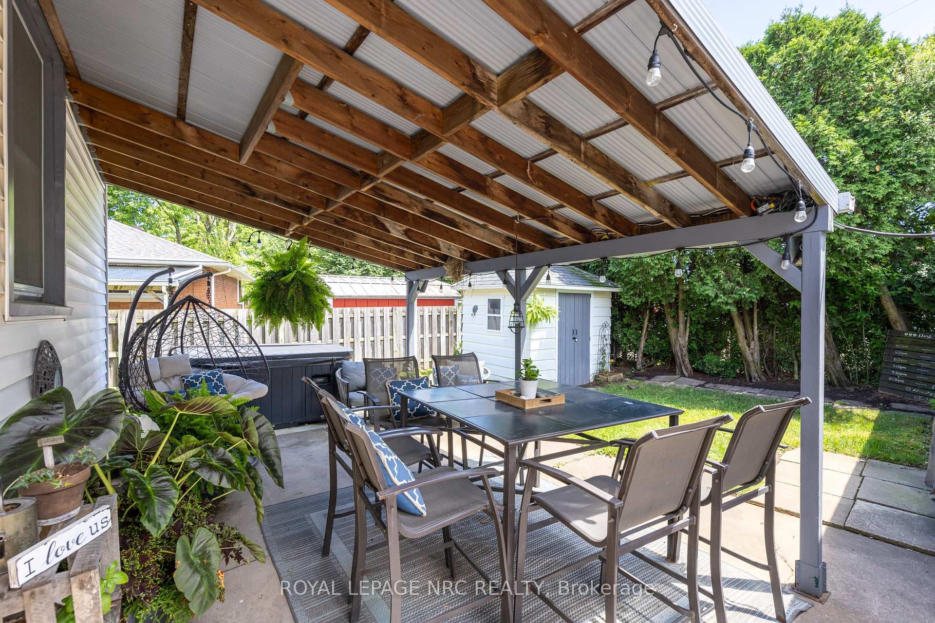 1 Goldsmith Avenue photo 24