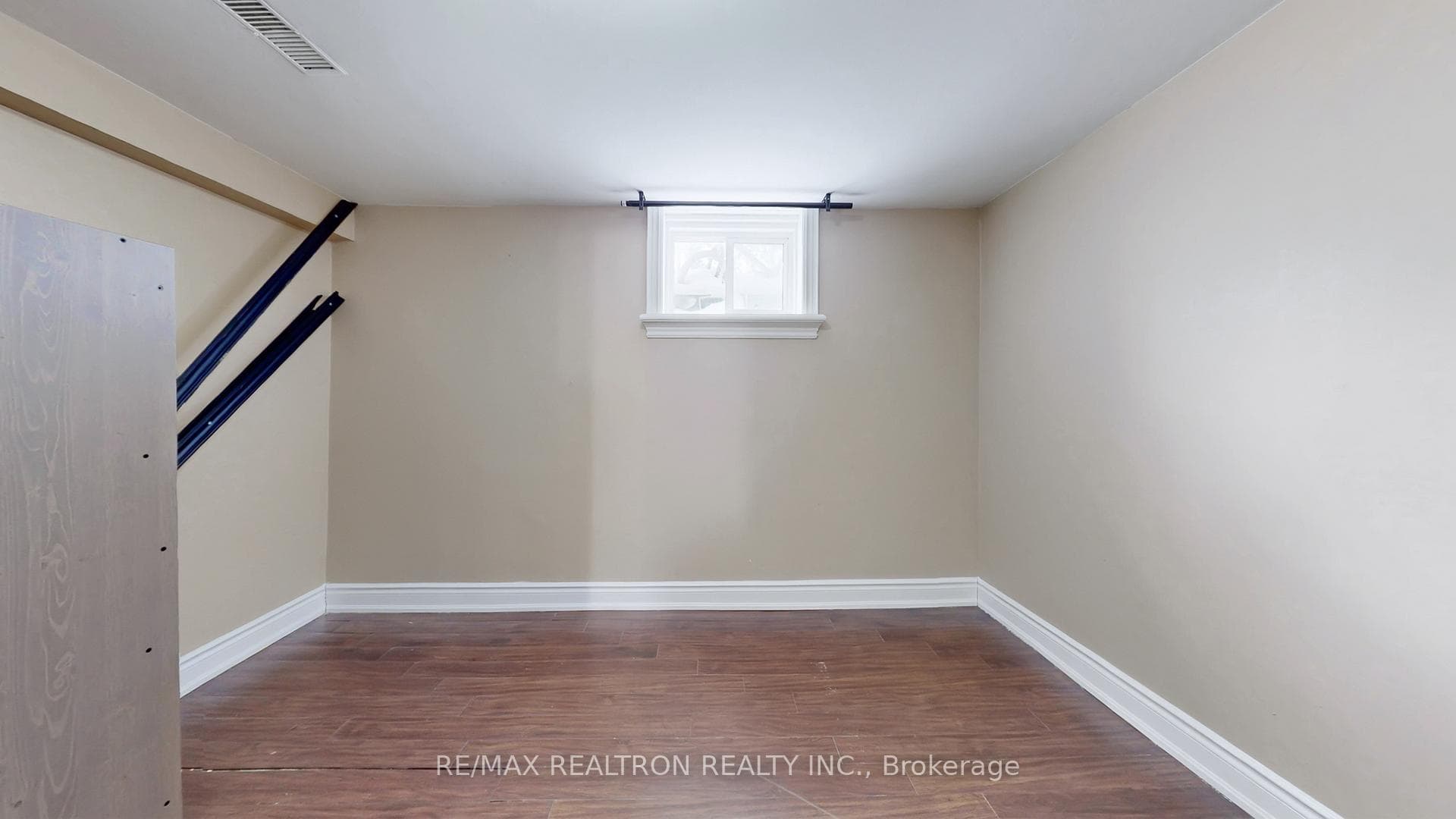 68 Marlin Court photo 34