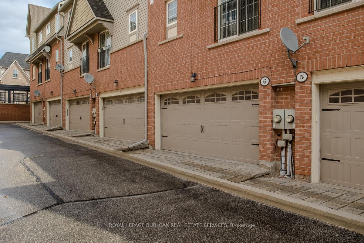2320 Parkhaven Boulevard Unit 6 photo 39