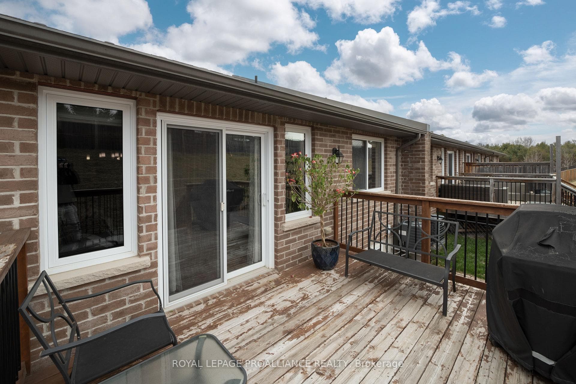45 ASPEN Drive photo 32