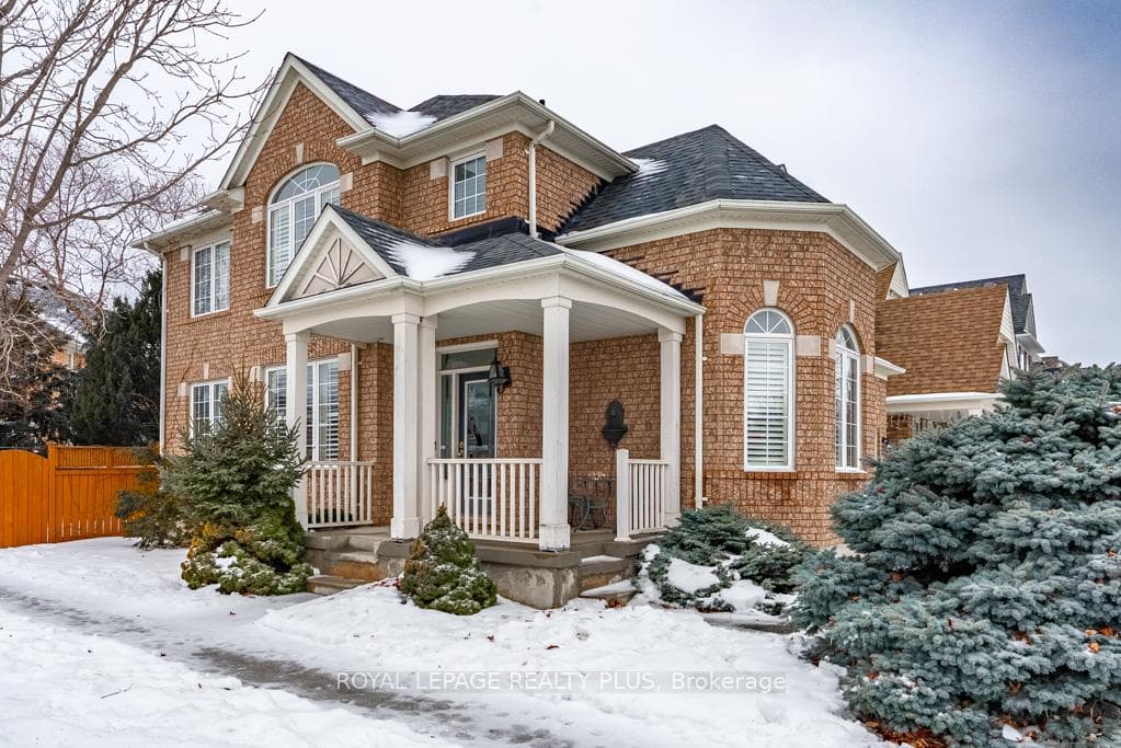 854 McDuffe Crescent photo 3