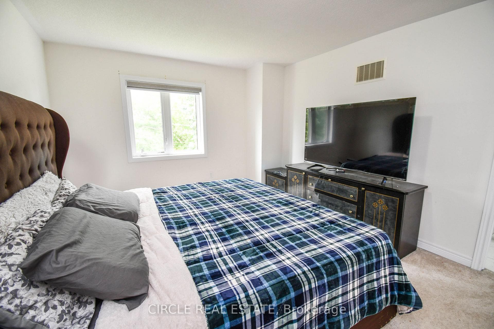 58 Greenwood Drive photo 30