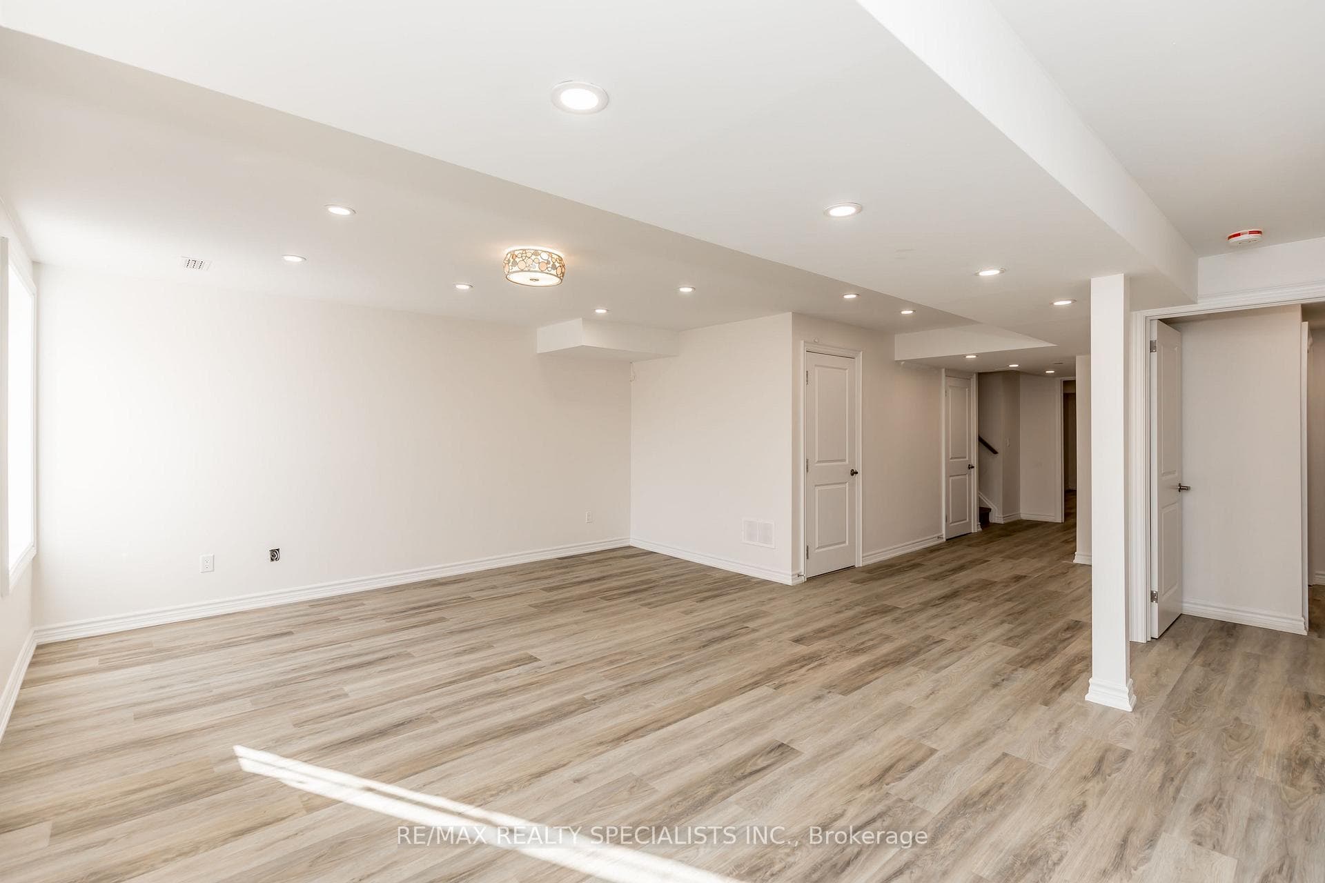 53 Ladder Crescent photo 12