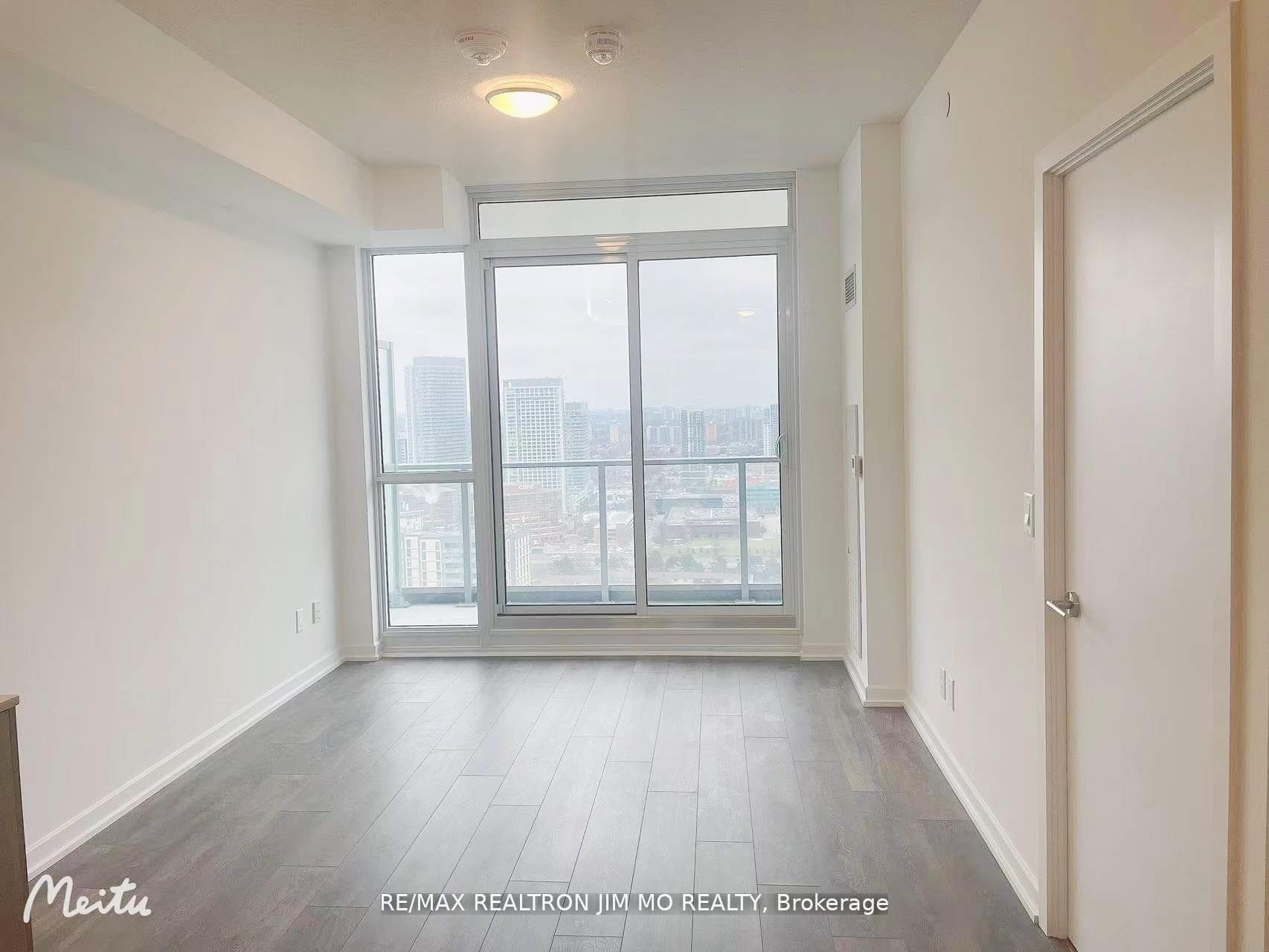 32 Forest Manor Road Unit 2707 photo 13