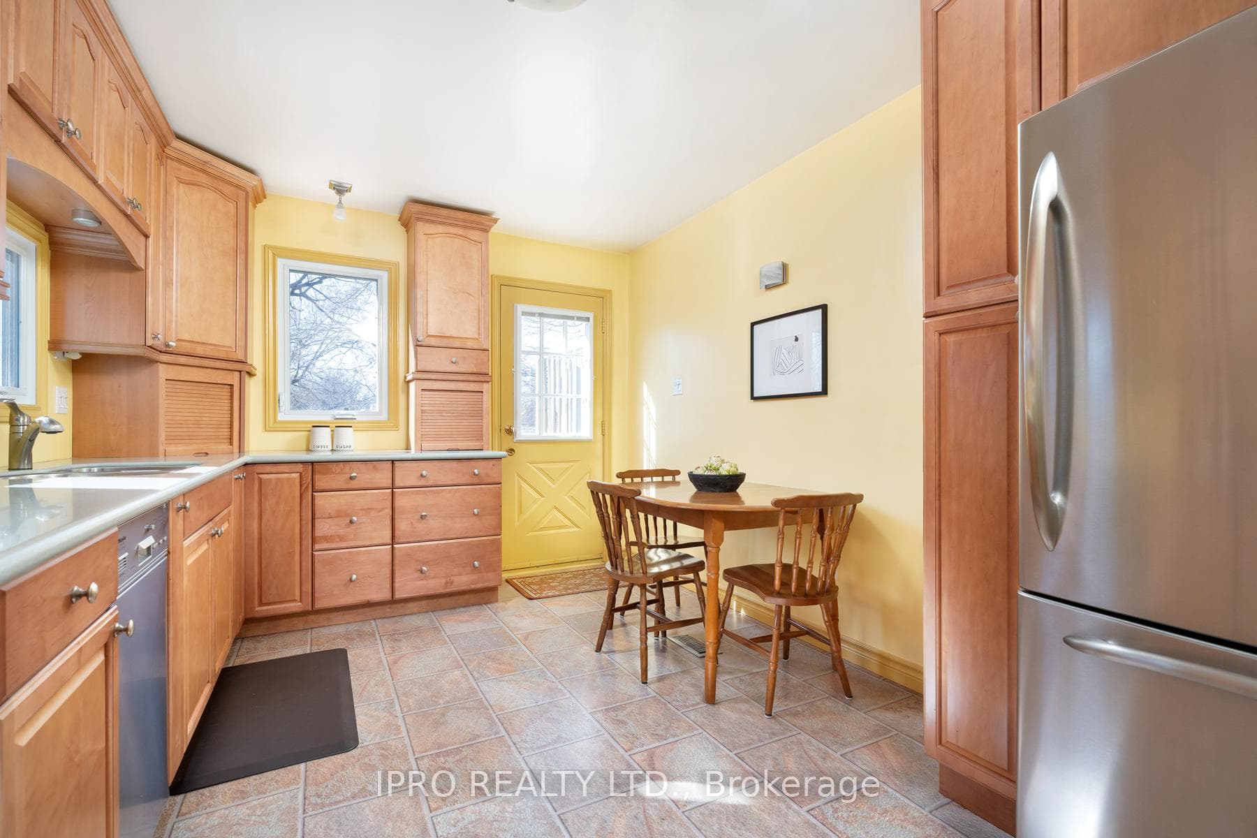 440 Jones Avenue photo 20