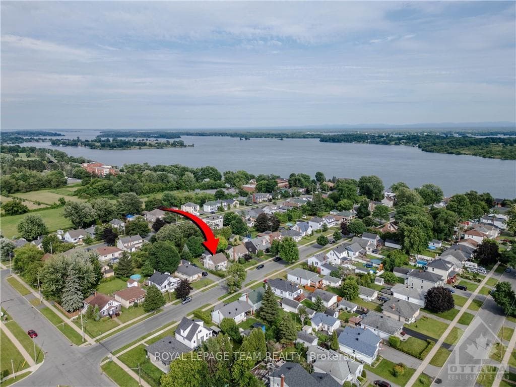 46 BRYDEN Avenue photo 4