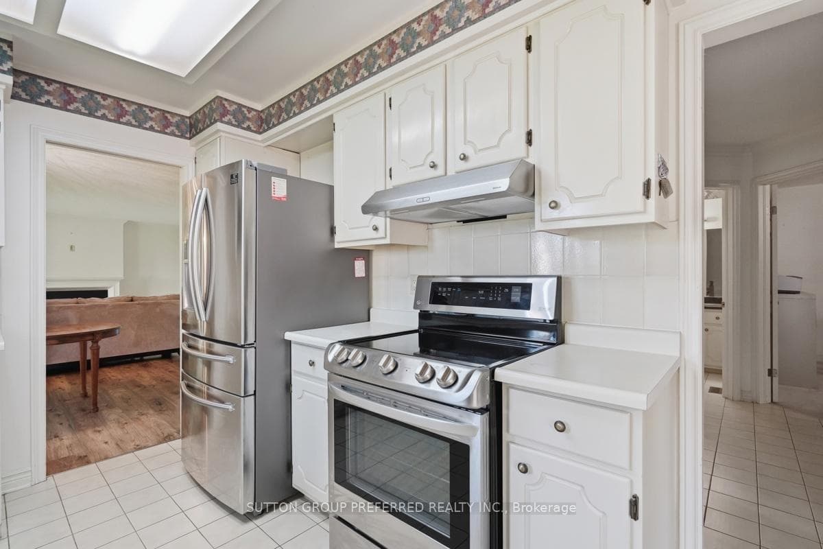65 Fiddlers Green Road Unit 23 photo 10