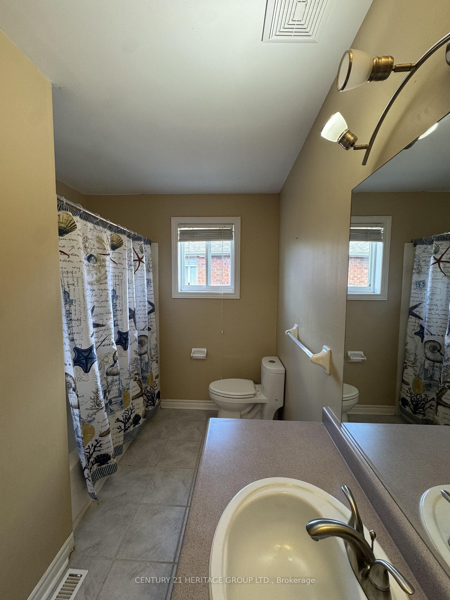82 Kenwell Crescent photo 14
