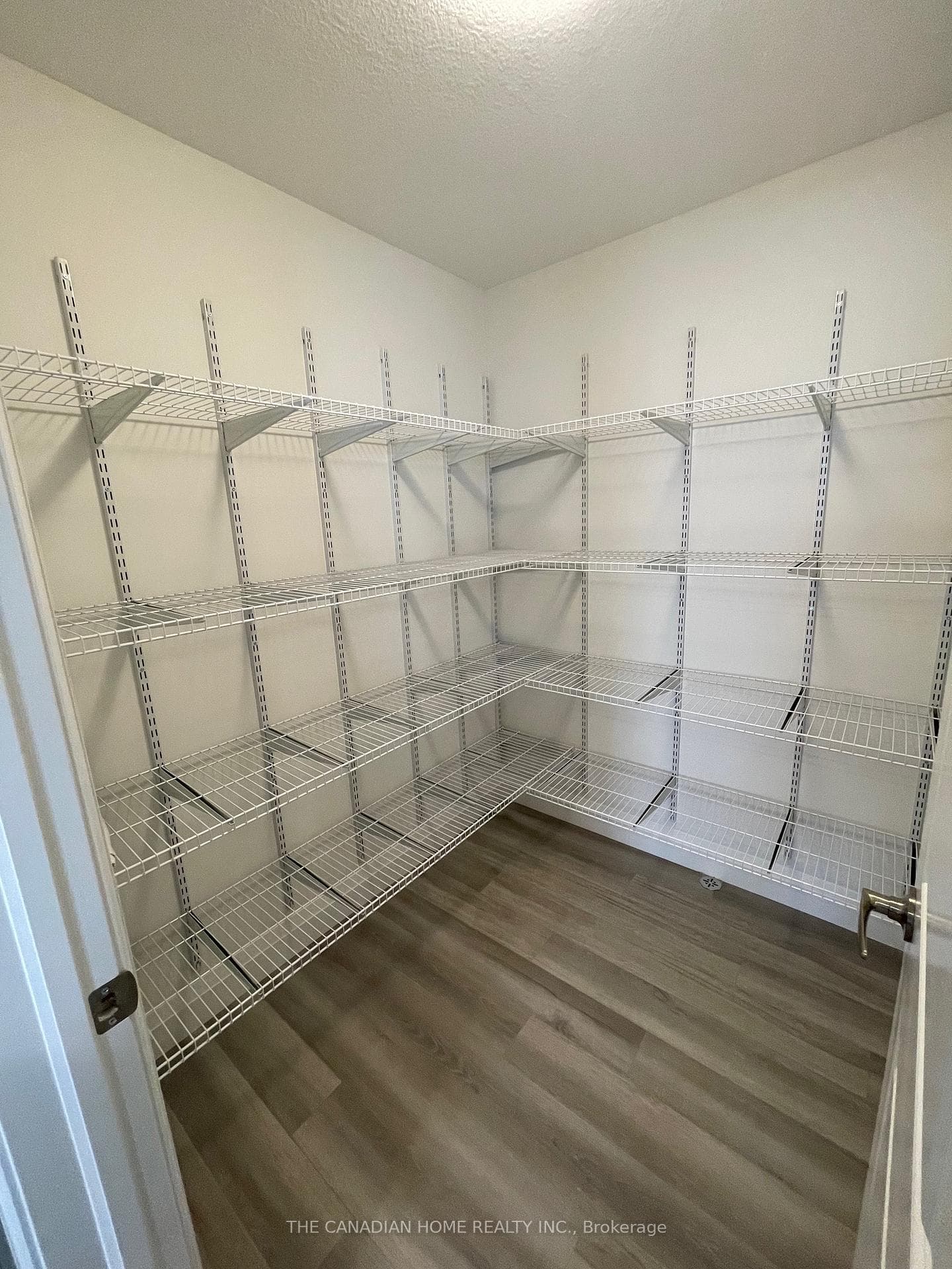 99B Farley Rd Road Unit 304 photo 8