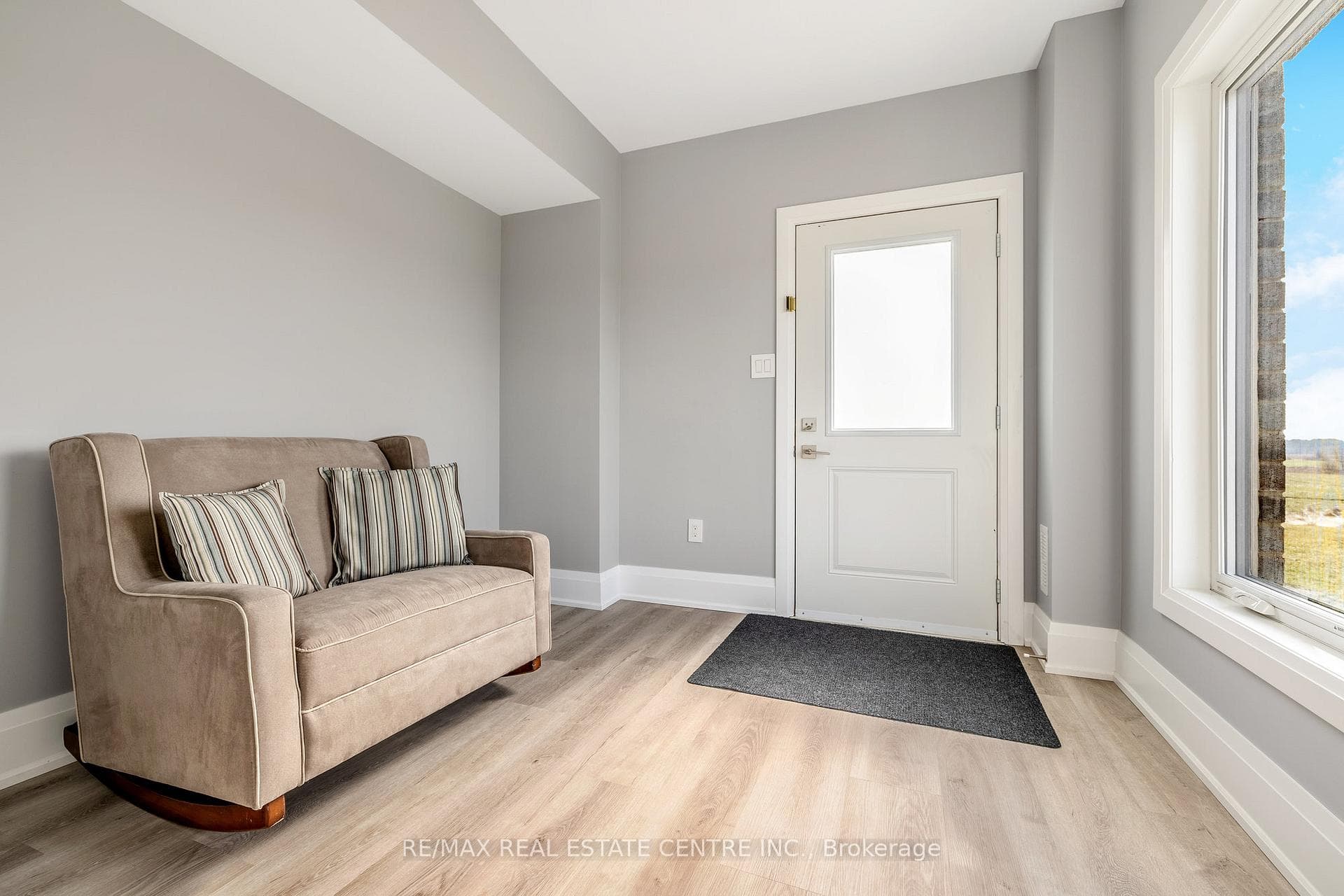 Seperate entrance in basement