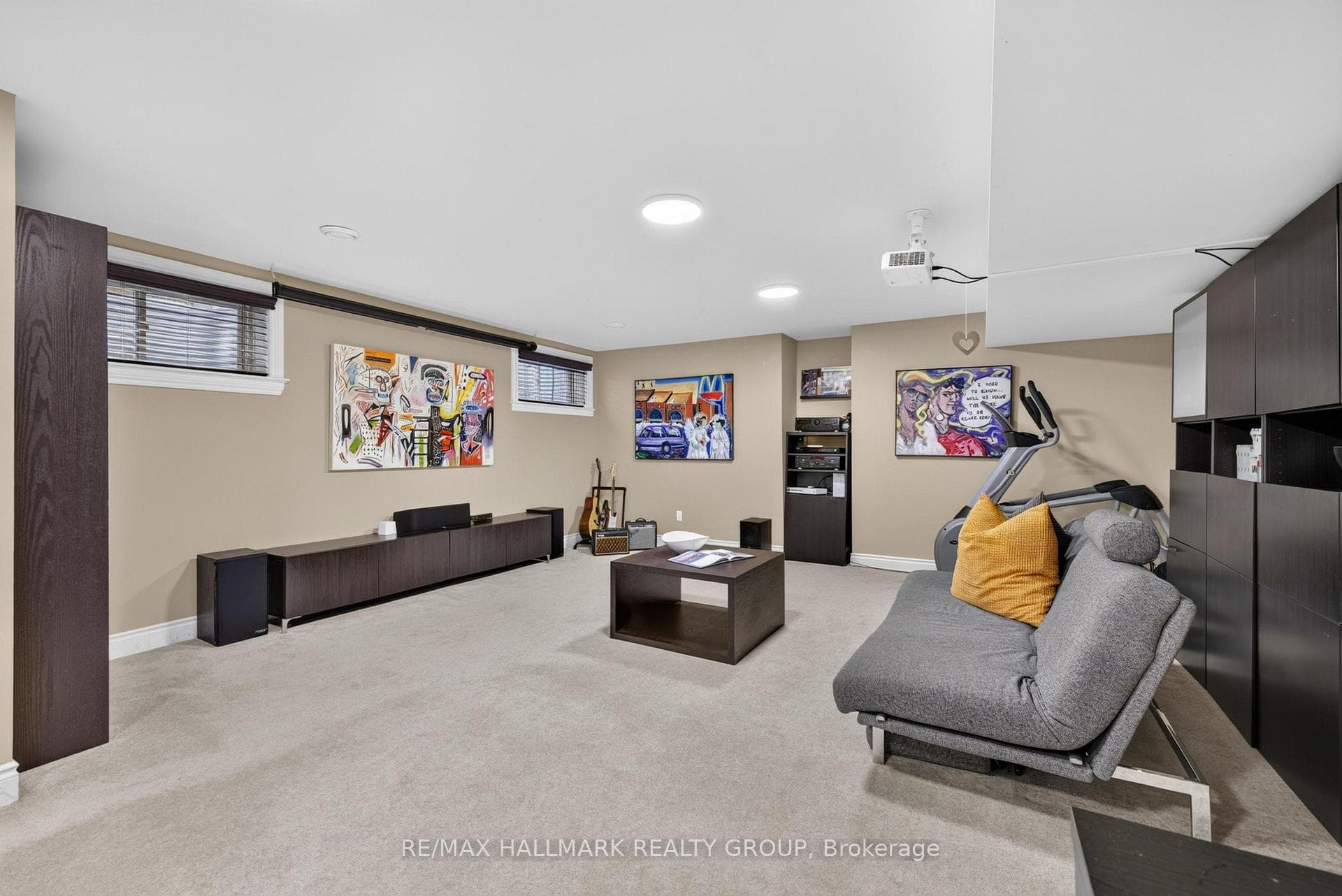 856 Norton Avenue photo 27