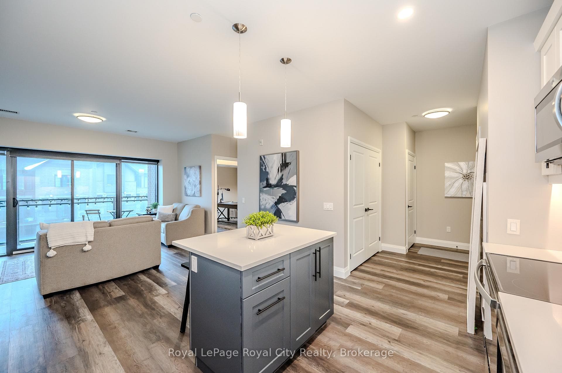 332 Gosling Gardens Unit 312 photo 14
