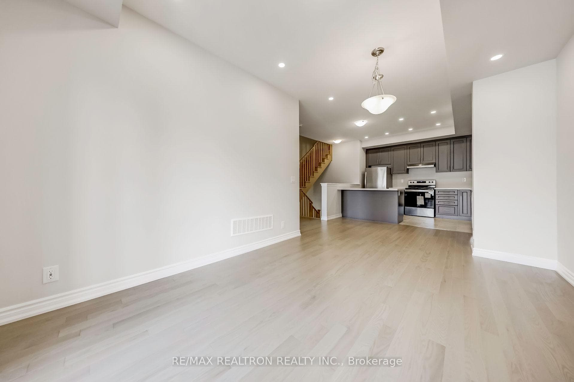 31 Schmidt Lane photo 17