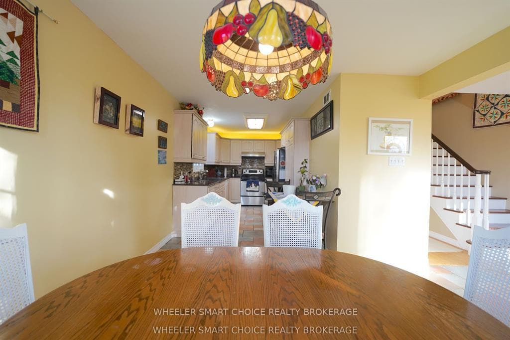 2135 Pitt Street photo 28