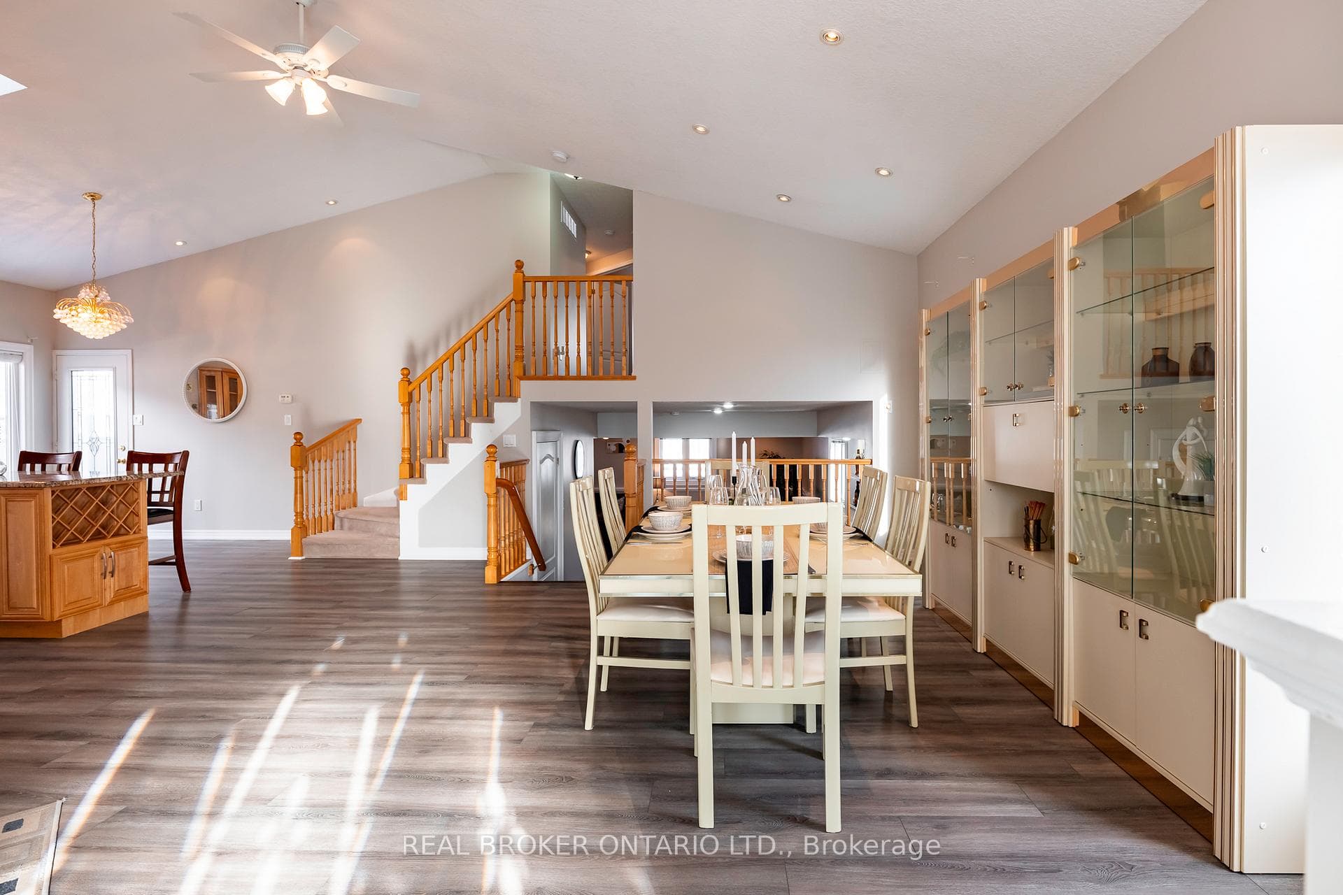 7 Appleton Drive photo 5