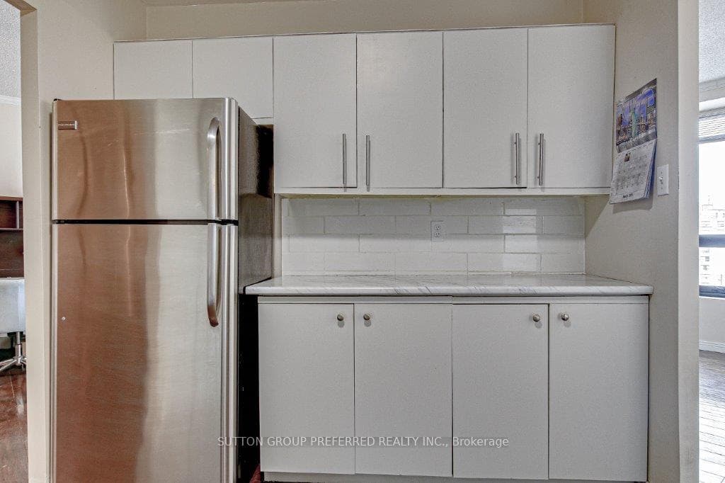 549 Ridout Street Unit 801 photo 8