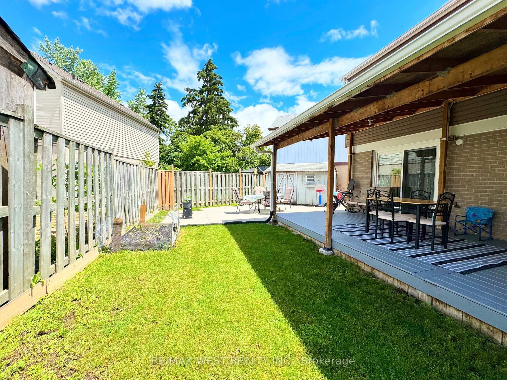 10 Hardcastle Court photo 36