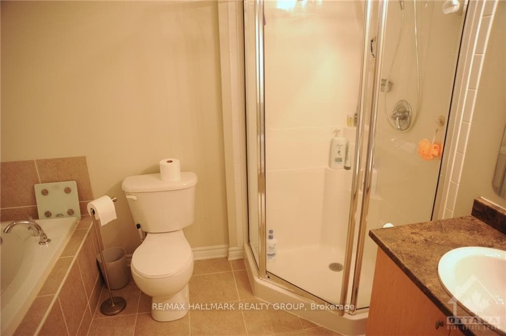 488 GREY SEAL Circle photo 13