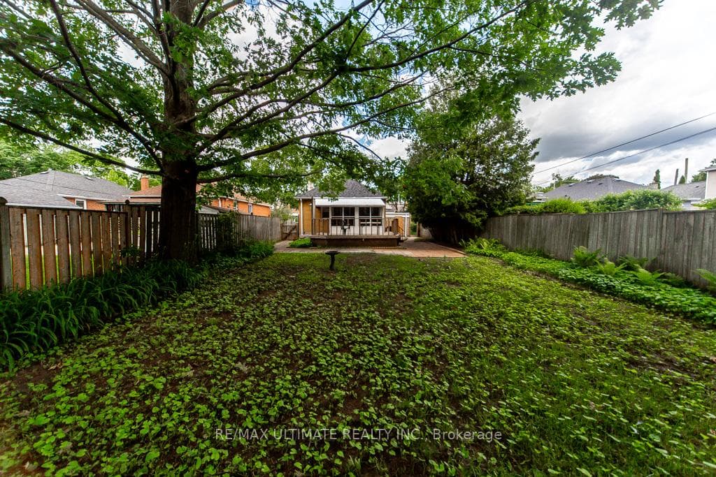 61 Yorkview Drive photo 45
